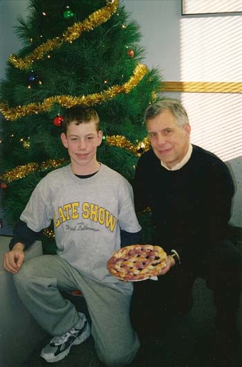 picture of Shocker Dave and his son with the pie